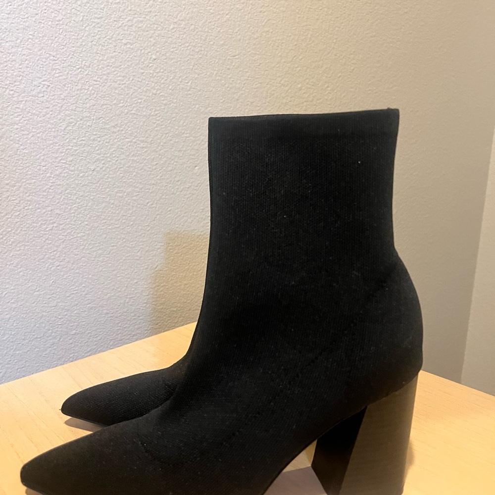 Mix No. 6 Elegant Black Ankle Boots